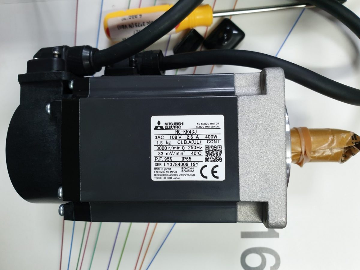 SERVO MOTOR HG-KR43J