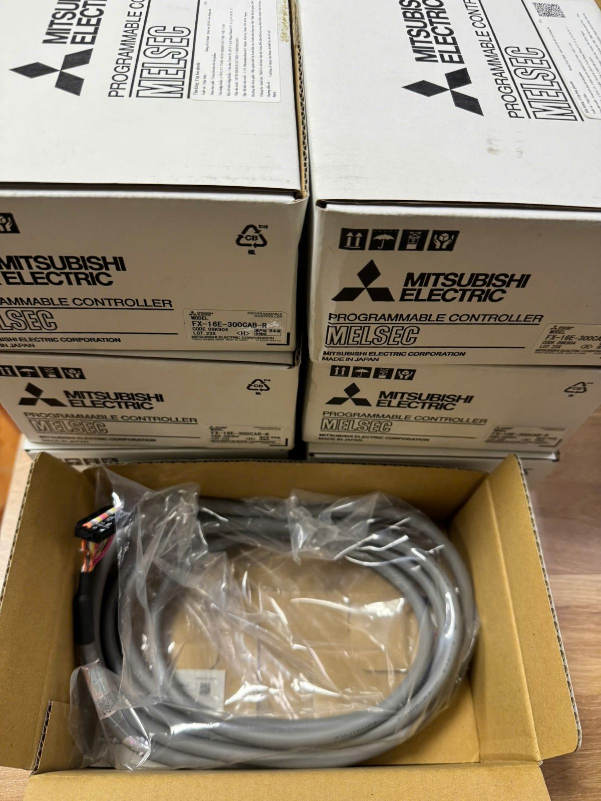CABLE MITSUBISHI FX-16E-300CAB-R