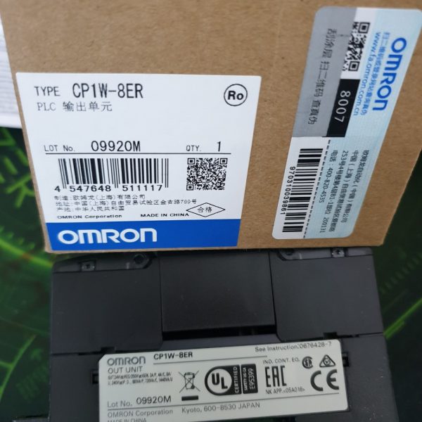 OMRON CP1W-8ER