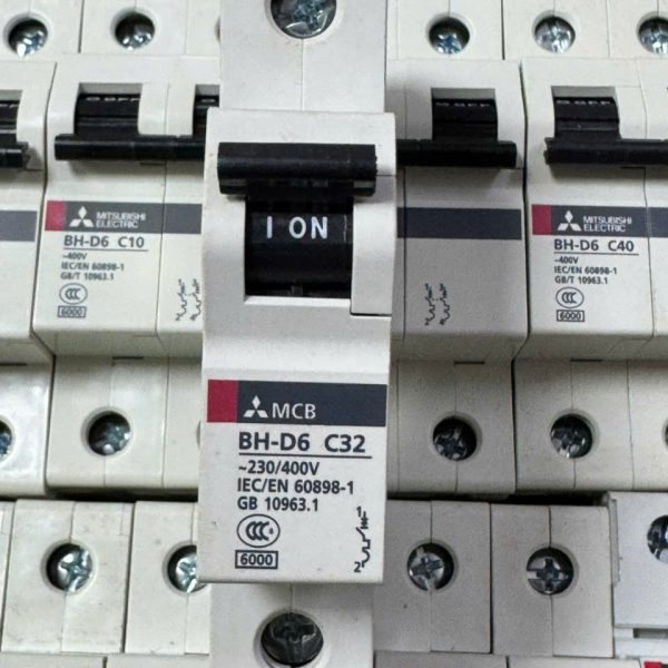 CẦU DAO ĐIỆN BH-D6 1P 32A TYPE C N